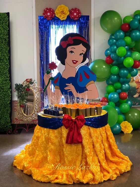 festa infantil tema branca de neve