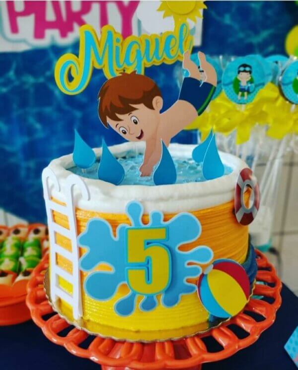 bolo para pool party 