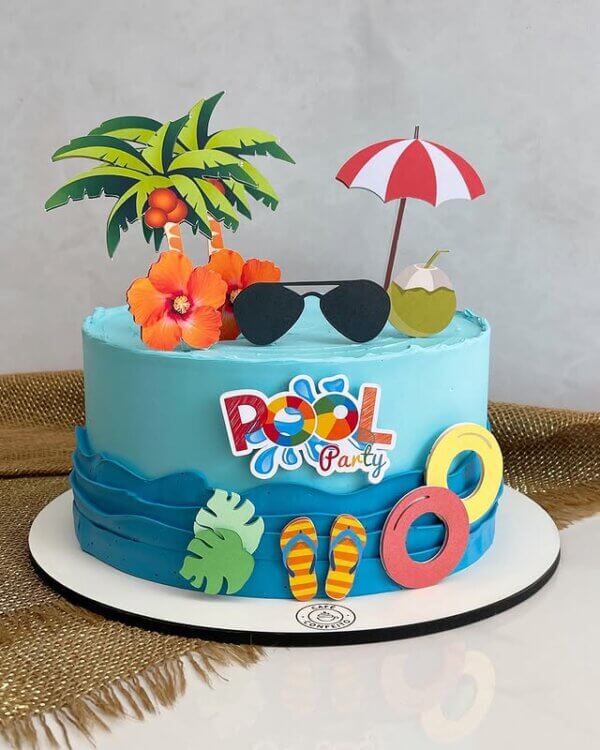 ideia para bolo pool party