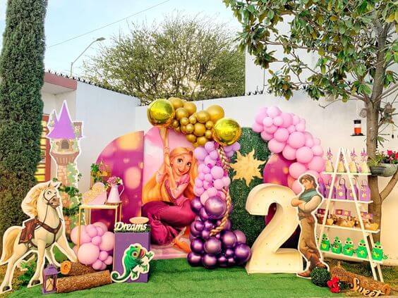 decoração festa rapunzel ao ar livre