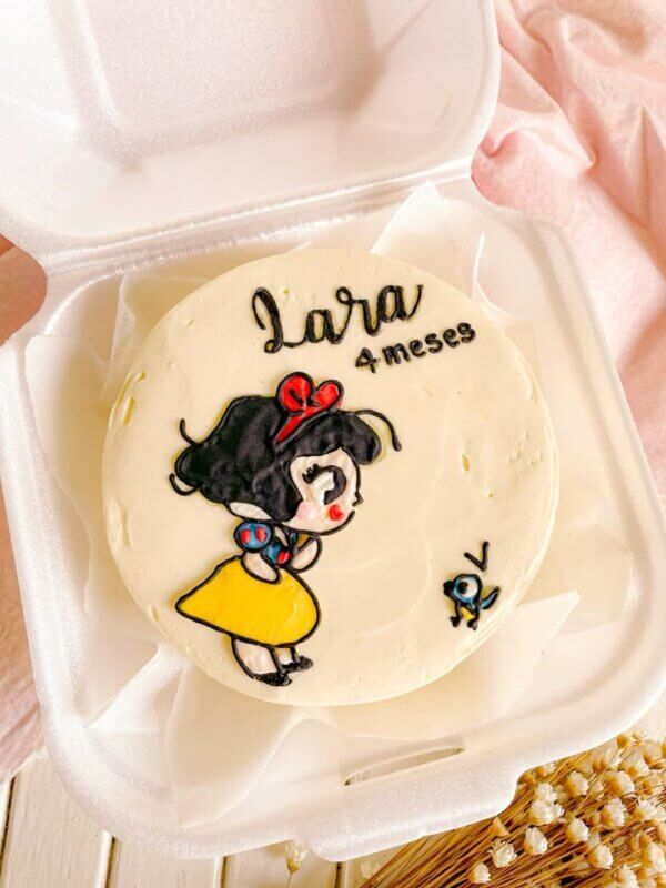 bento cake mesversário branca de neve