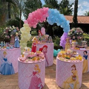 Festa Princesas Disney: 50 Ideias De Decoração - Bolo Guaraná