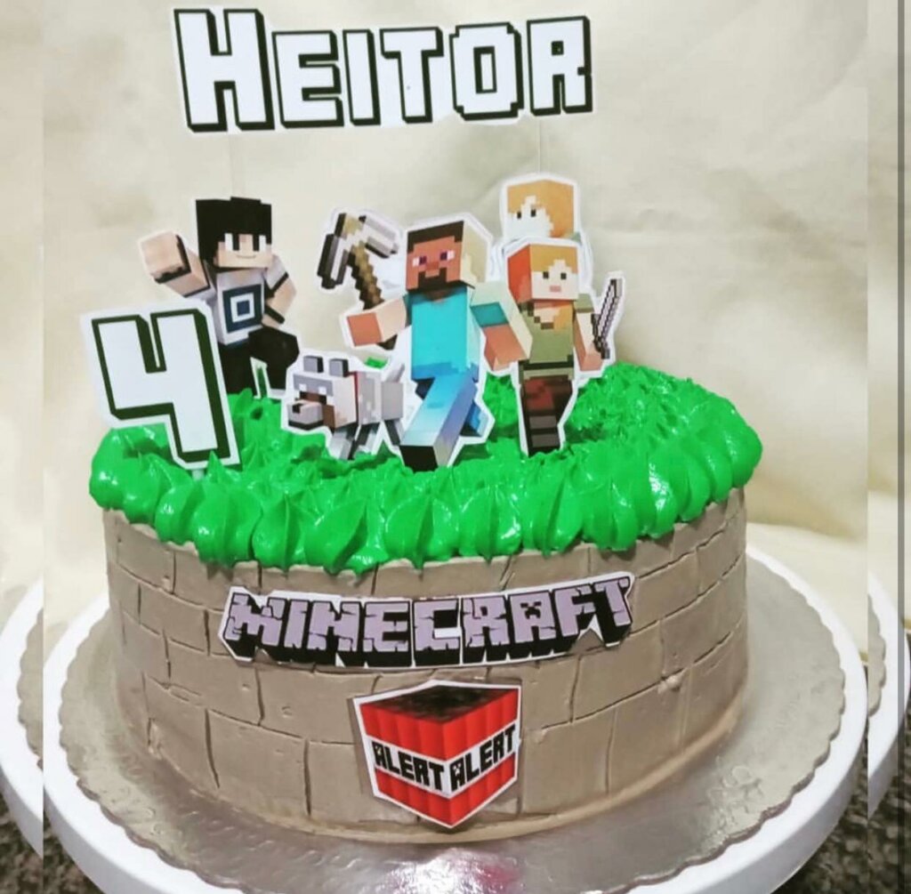 ISI MELO BOLOS E DOCES : BOLO MINECRAFT