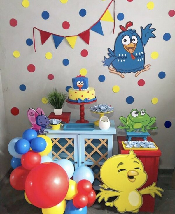 decoração festa galinha pintadinha simples