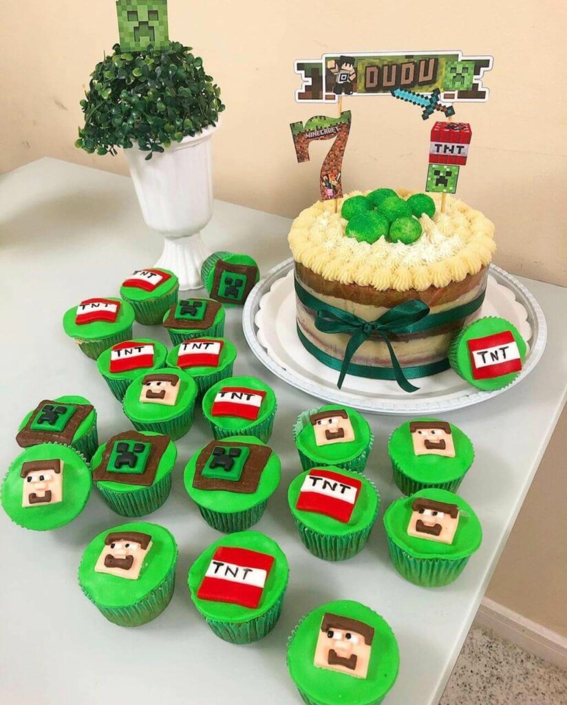 bolo e cupcake minecraft personalizados docurasdade