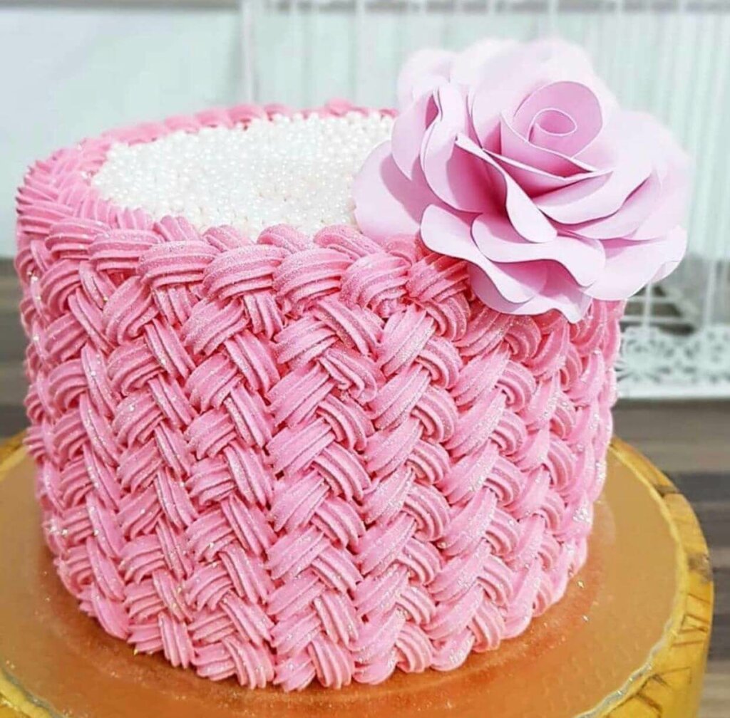 bolo rosa com flores confeiteiradesucesso_ofc