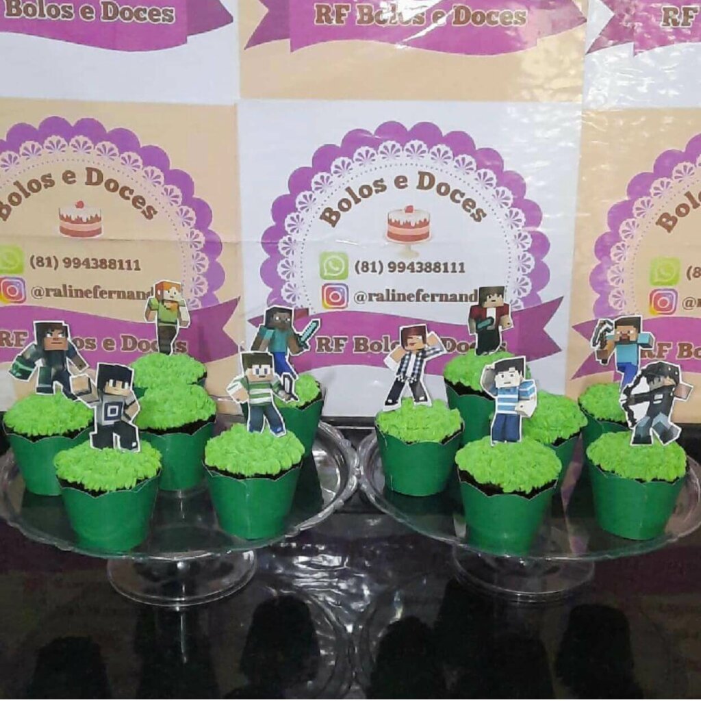 cupcakes com topper de personagens minecraft ralinefernanda