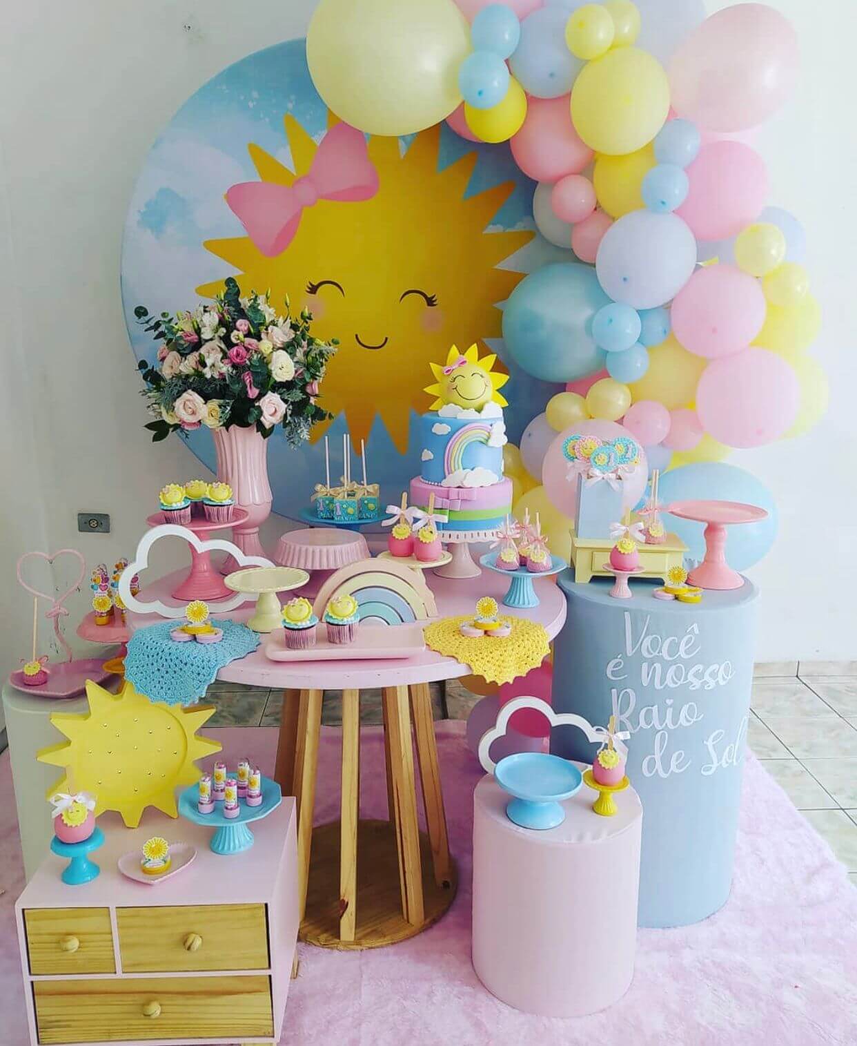 Tema de Festa Raio de Sol: 10 ideias de decoração essenciais