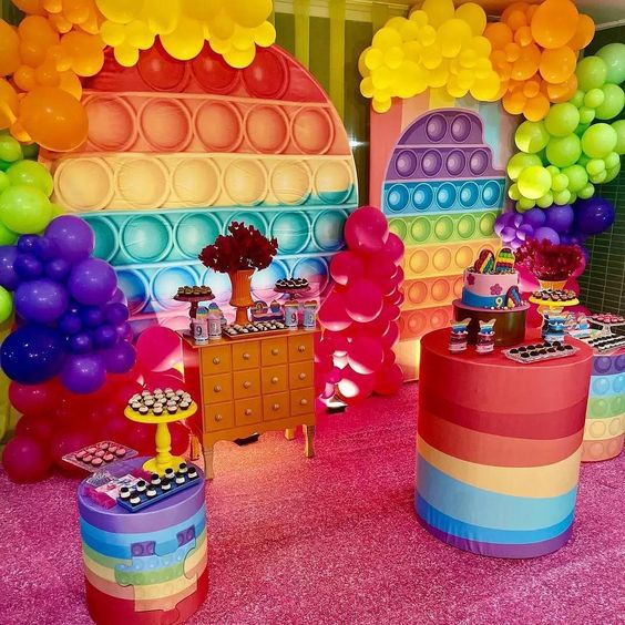 festa pop it balões coloridos