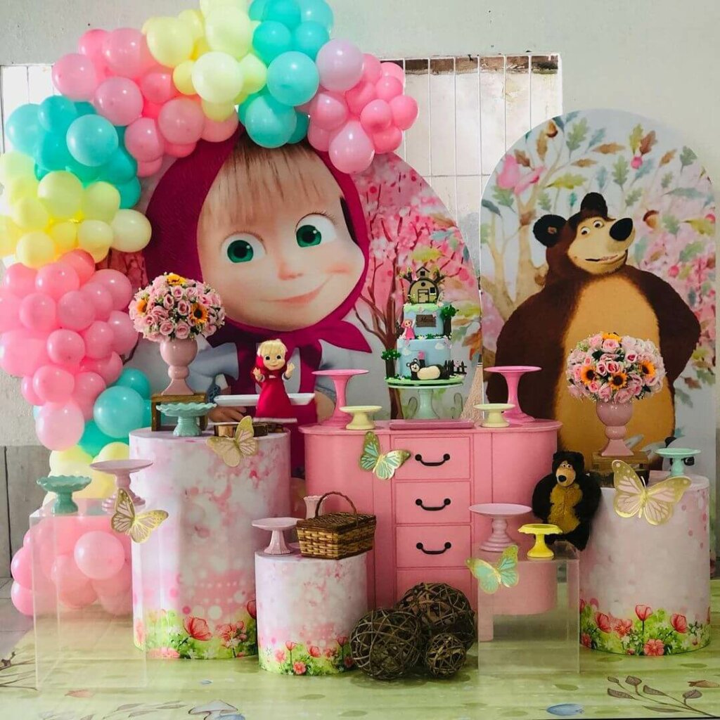 Festa Masha e o Urso: +57 ideias e tutoriais - Bolo Guaraná