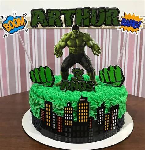 bolo de chantilly para festa do hulk