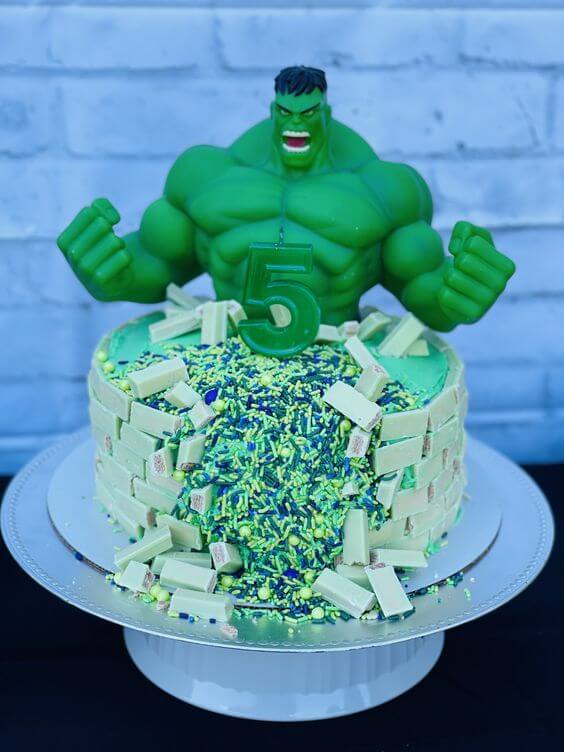 bolo de aniversário infantil para festa do hulk