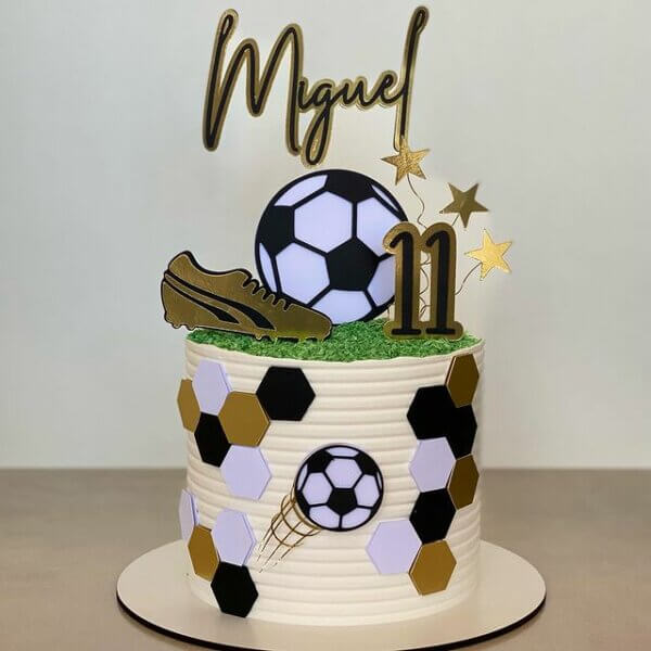 bolo aniversário tema futebol
