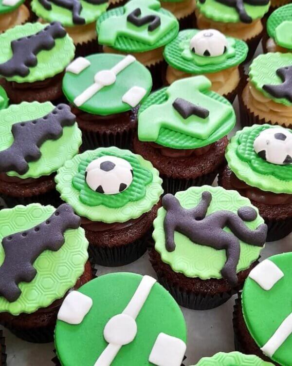 cupcake para festa tema futebol