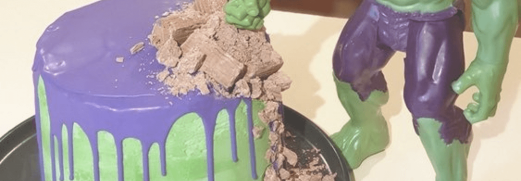 Bolo do Hulk: as ideias mais destruidoras para sua festa