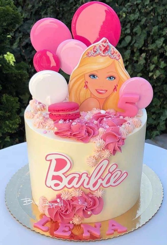 Festa da Barbie: 33 ideias para a sua decoração - Bolo Guaraná em 2023