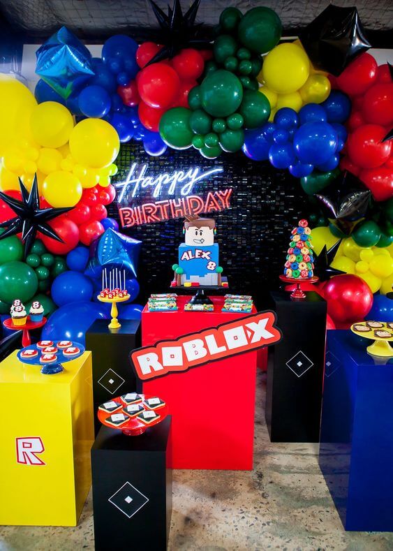 Festa e Decoração Tema Roblox - Ideias Incríveis para uma Festa