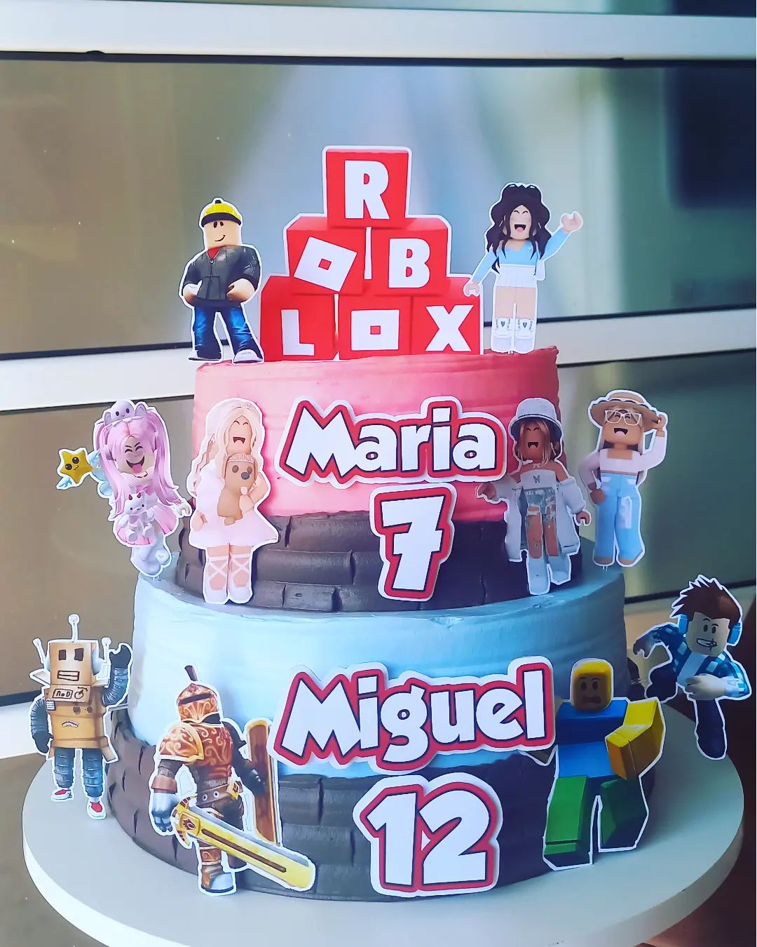 Festa Roblox Feminino: 15 inspirações superfofas - Bolo Guaraná