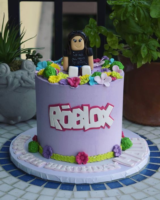 bolo festa aniversário roblox