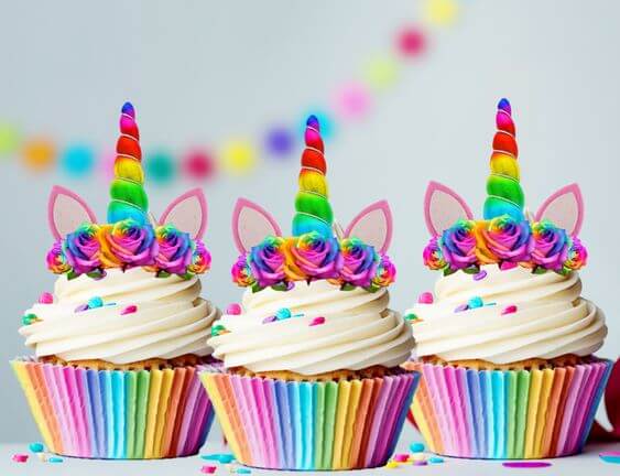 cupcake unicórnio arco iris