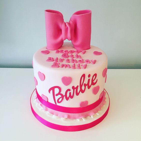 Bolo da Barbie: +33 inspirações cheias de rosa - em 2023  Bolo barbie,  Festa barbie, Bolo de aniversário da barbie