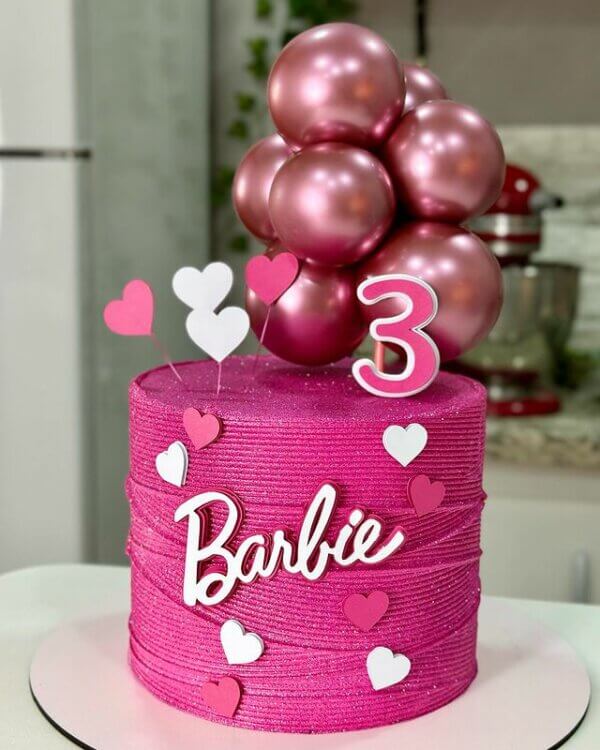 Bolo Barbie chantilly 