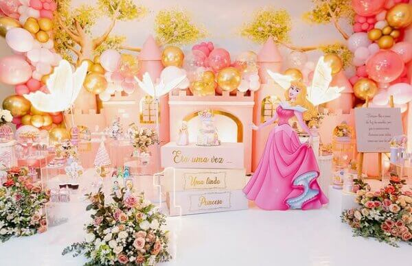 ideia para festa infantil princesa aurora