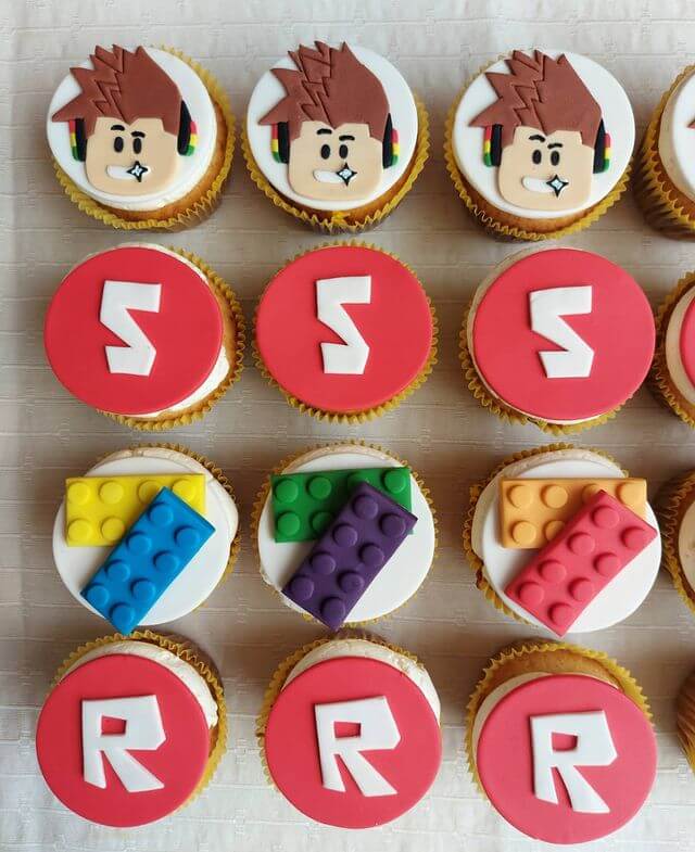 Cupcake Roblox 21 Inspira Es E Tutoriais Bolo Guaran Cupcake Roblox Colorido 