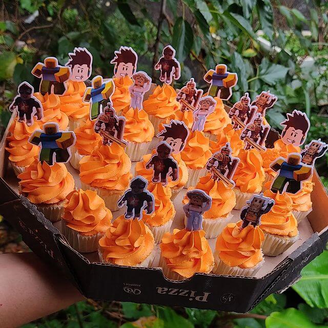 Cupcake Roblox 21 Inspira Es E Tutoriais Bolo Guaran Cupcake Roblox Laranja 