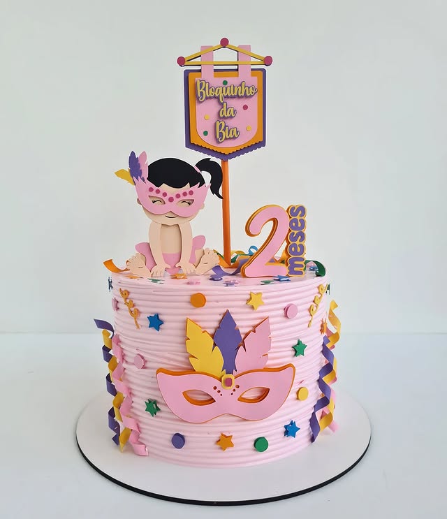 Mesversário carnaval: ideias para um baby bloquinho