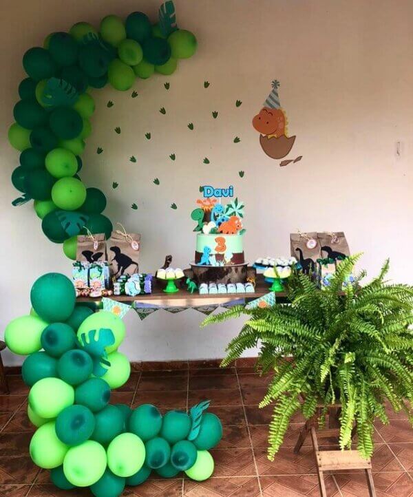 ideia decoração festa dinossauro