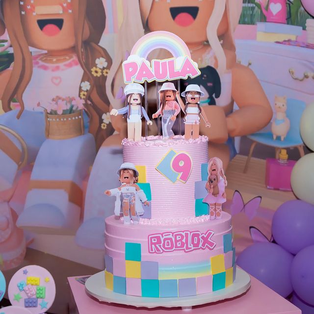 Bolo Roblox Feminino: 45 modelos para inspirar sua festa