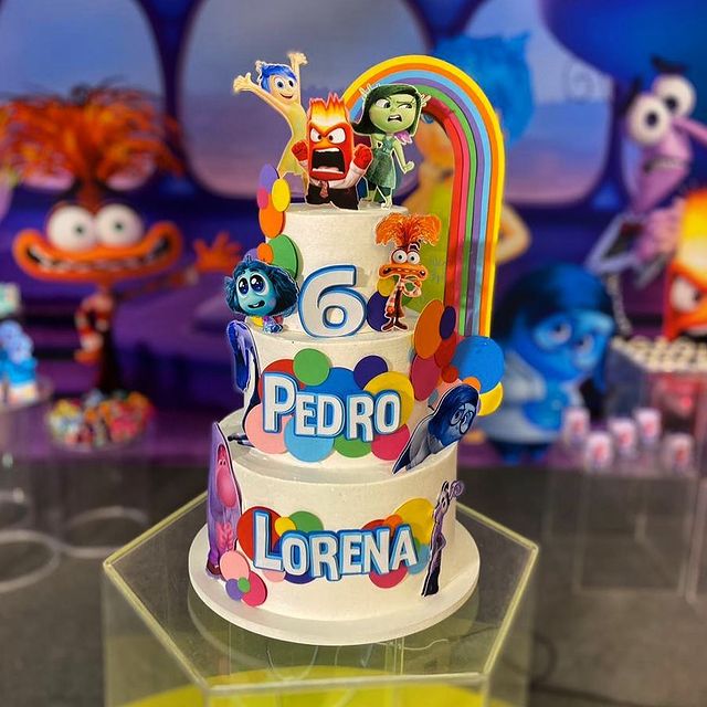 Bolo Divertidamente: +50 inspirações para festa de aniversário