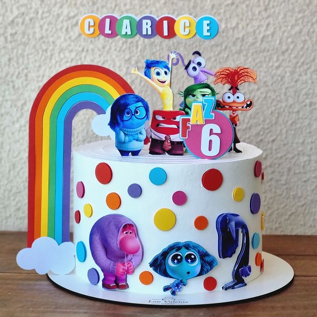 Bolo Divertidamente: +50 inspirações para festa de aniversário