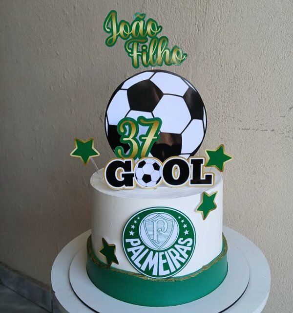 bolo para festa tema palmeiras