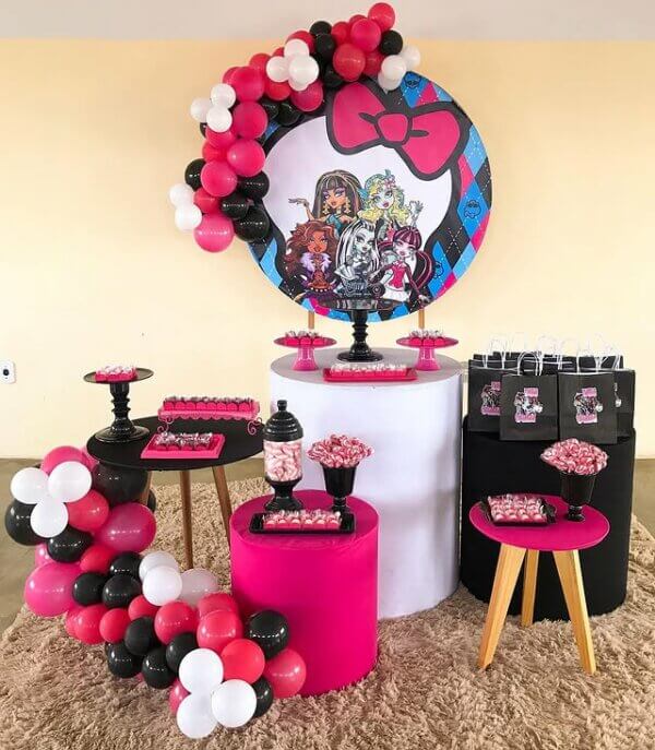 ideia para festa monster high