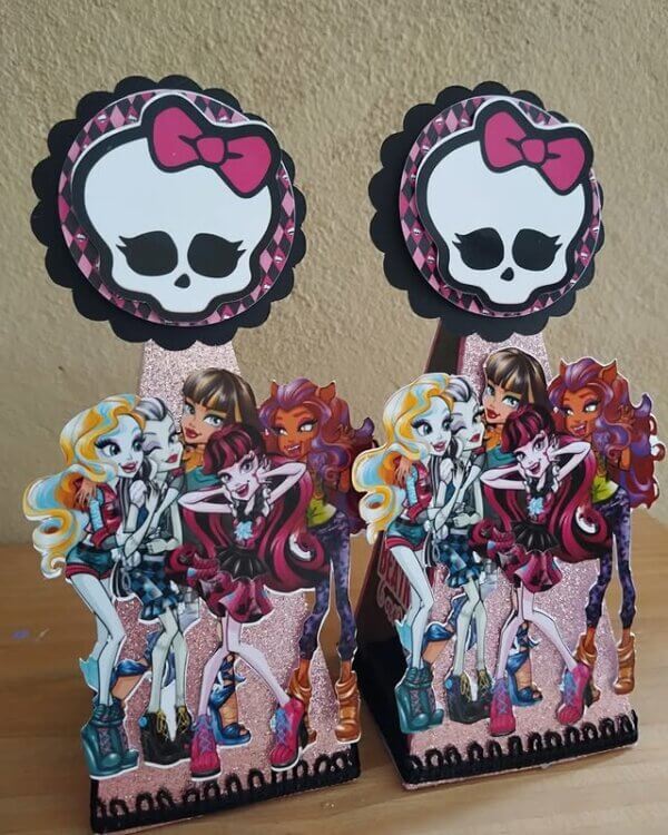 lembrancinha tema monster high