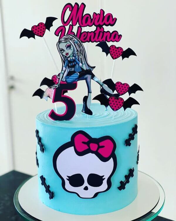 ideia de bolo monster high