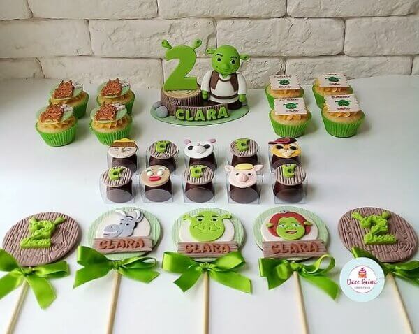 ideia para festa do shrek simples