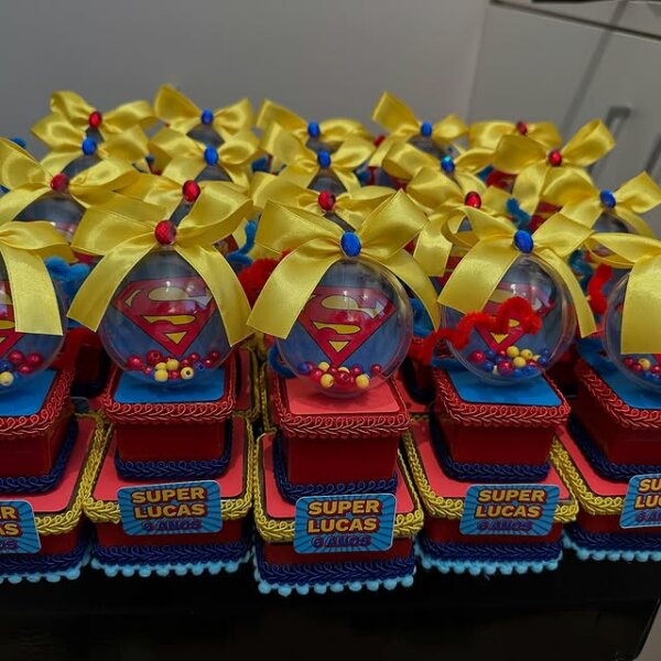 ideia para lembrancinha super homem