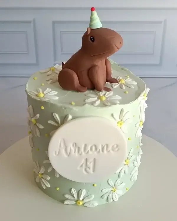 bolo festa capivara e margarida