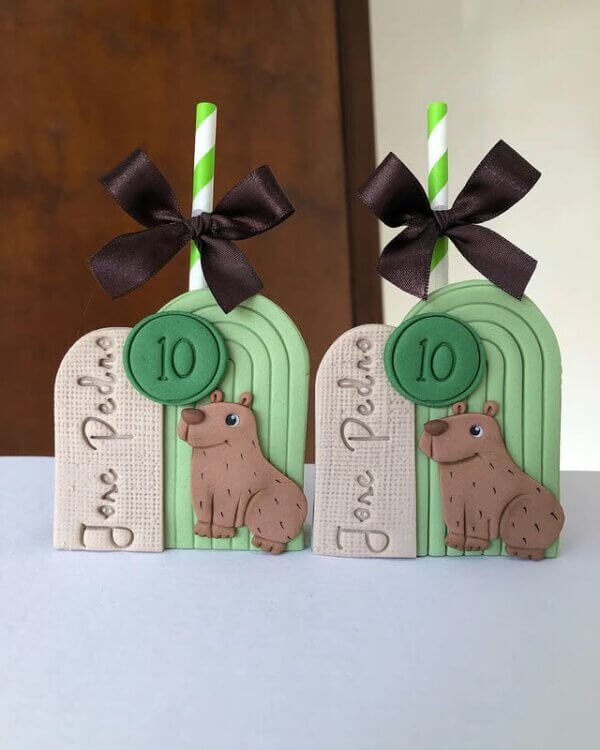 docinho decoração capivara lembrancinha