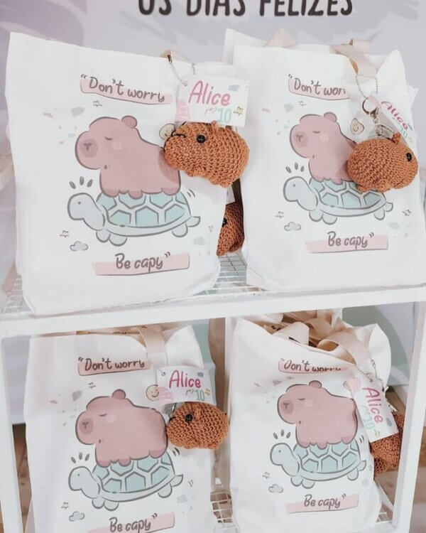 ideia de lembrancinha capivara
