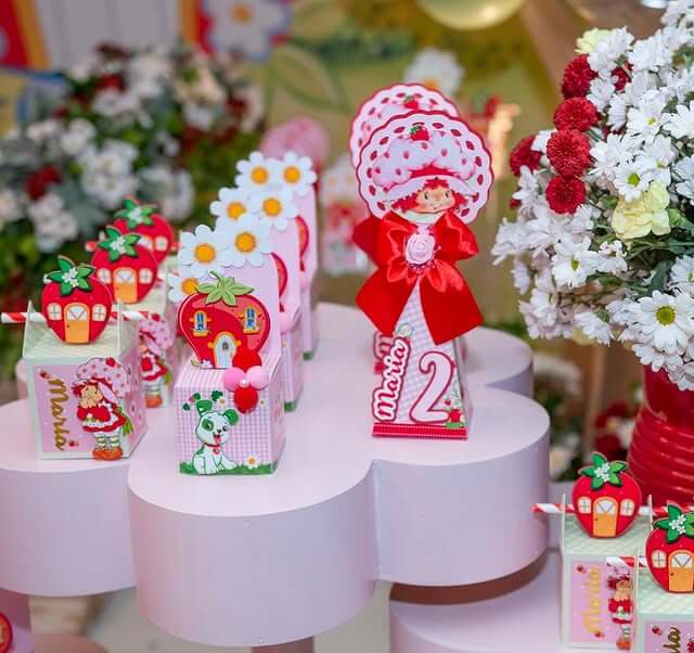 Lembrancinha da Moranguinho: ideias e produtos para festa infantil